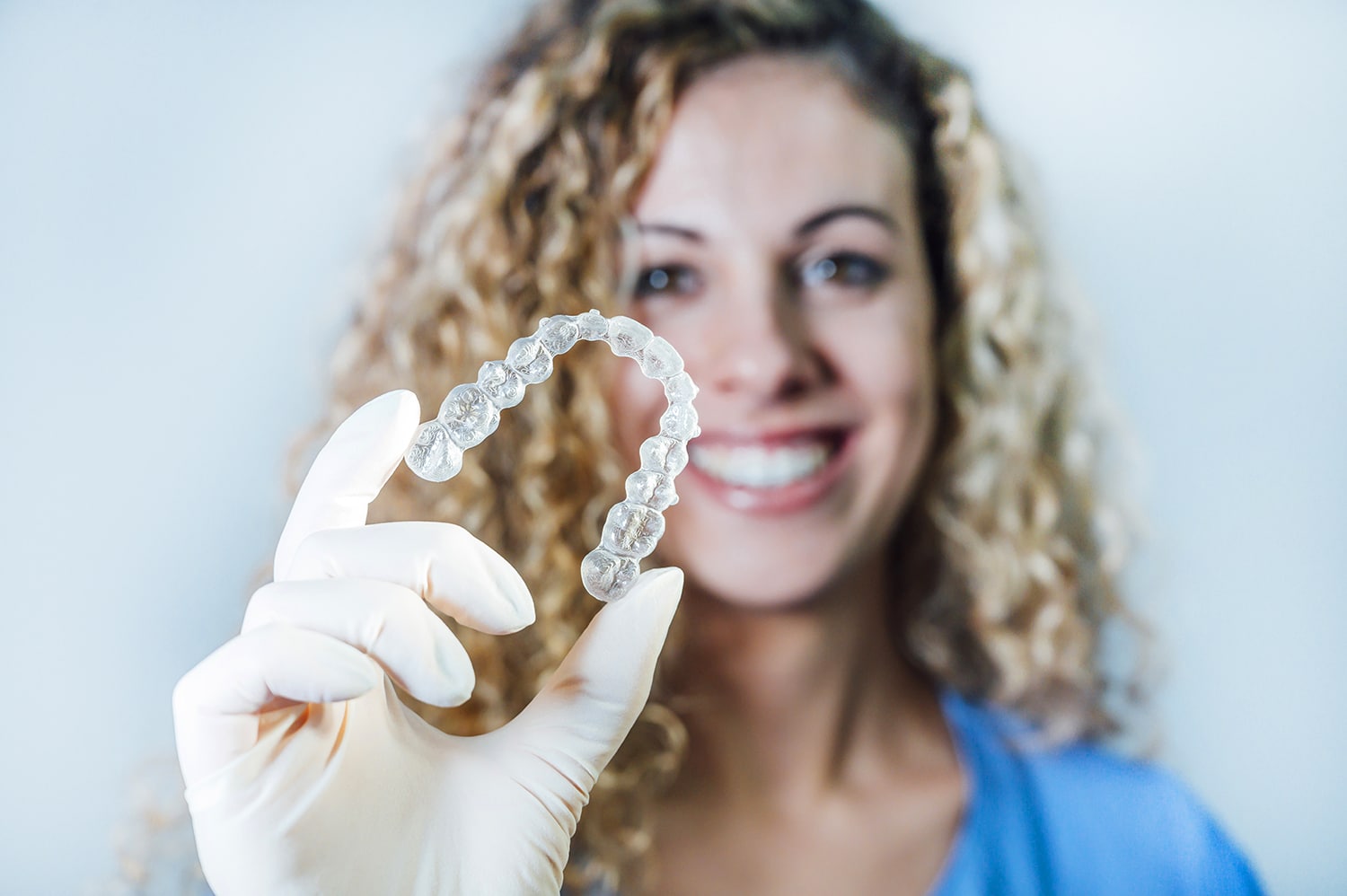 Ortodoncia Invisible sin Brackets