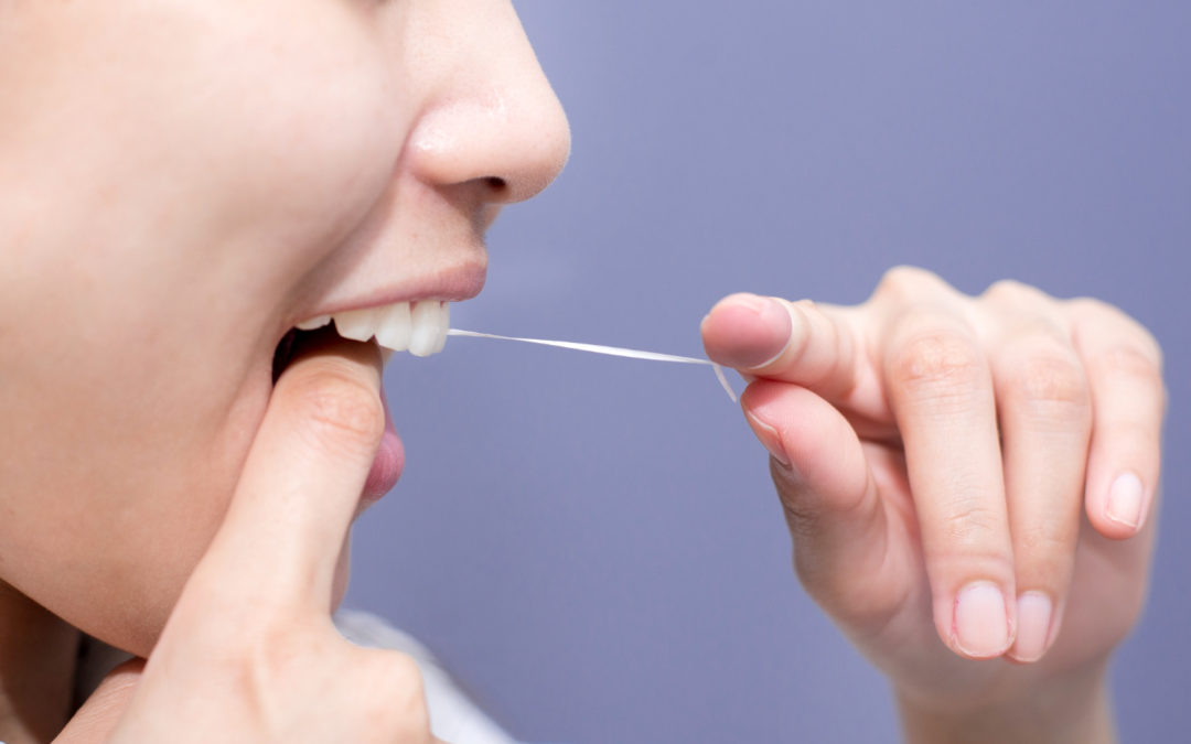 Rutinas de higiene bucal para dientes y encías saludables