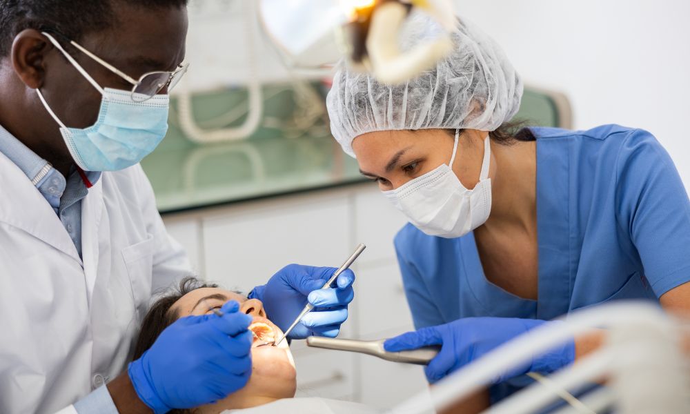 Impacto de dientes sin esmalte dental en la salud bucal