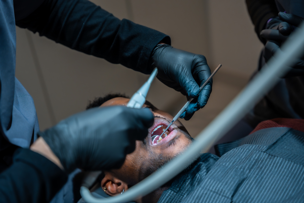 Diferencia entre Limpieza Dental y Profilaxis: ¿Cuál Necesitas?